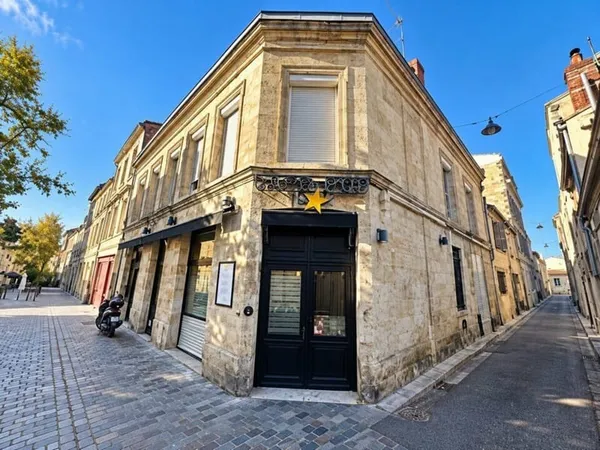 LOCAL COMMERCIAL à LOUER