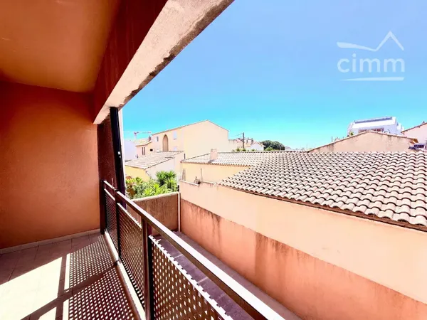 APPARTEMENT T2 - BALCON - PLACE DEPARKING SÉCURISÉE