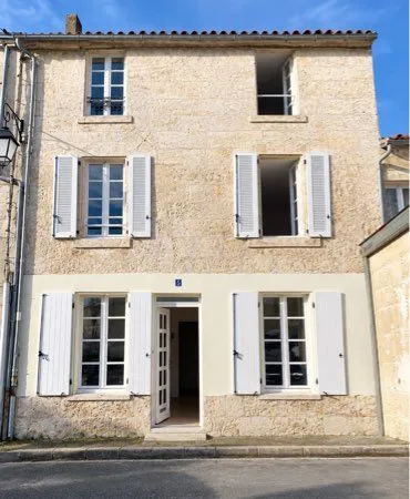 Maison 4 chambres à louer - Place Saint-Jean, Fontenay-le-Comte