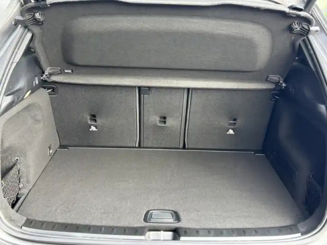 Mercedes Gla 200 d amg line — photo 47