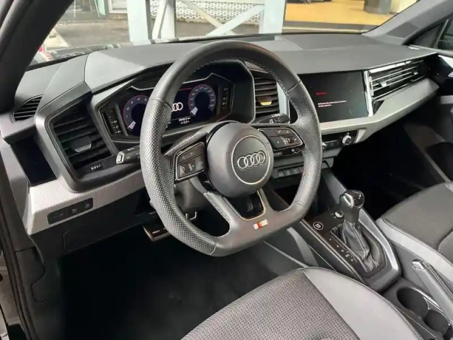 Audi A1 sportback 35 tfsi 150 ch s tronic 7 — photo 35