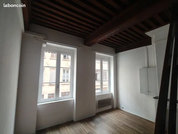 Appartement 2 pièces .40m2.Etage 1/4