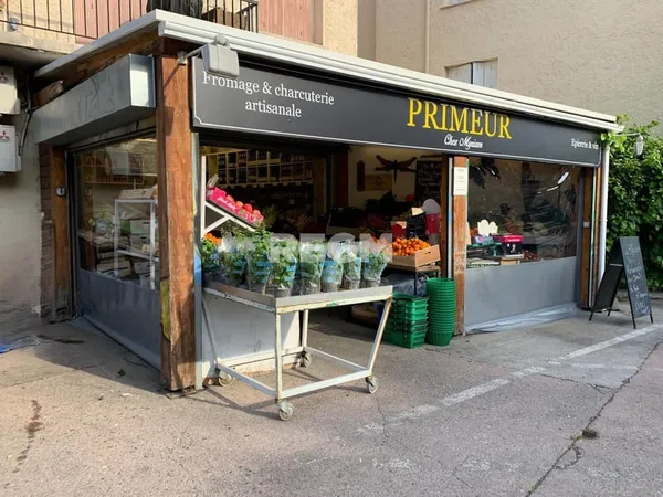 À CÉDER Commerce alimentaire rentable, établi depuis 17 an
