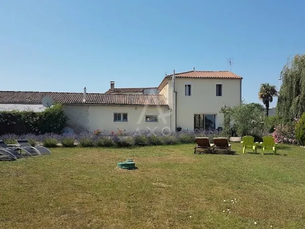 Maison 6 pièces 144 m²