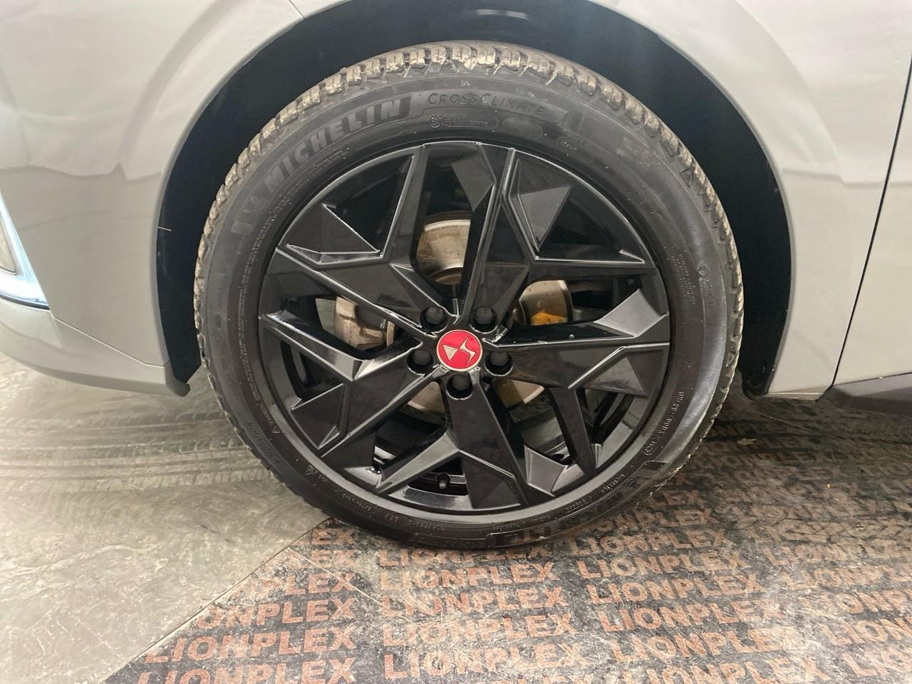 Ds Ds 4 puretech 130 eat8 performance line+ — photo 16