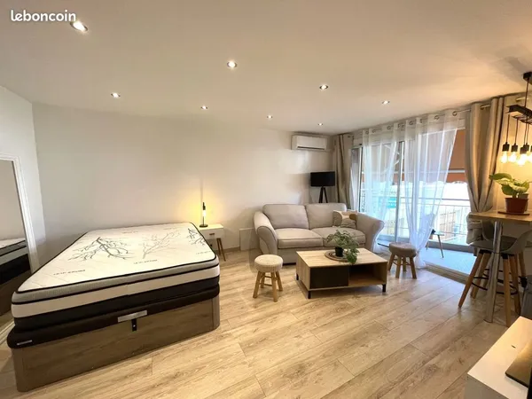 Studio 1 pièce 29 m²