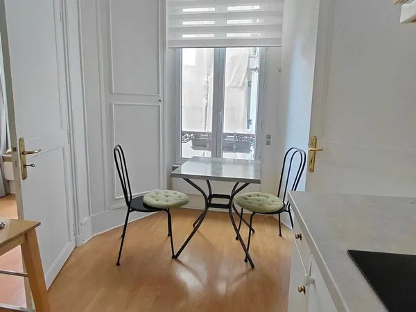 Studio 1 pièce 20 m²