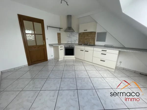 Appartement de type F4 avec balcon