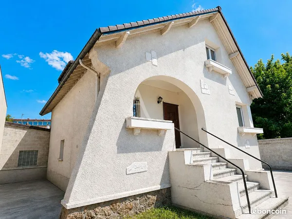 Maison 6 pièces 93 m²