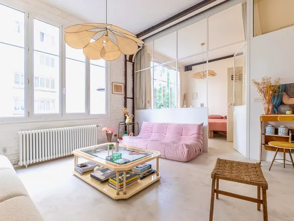 Loue loft 85m² - Belleville à 2 pas des Buttes Chaumont - (DISPO MARS - AVRIL - MAI 2026)