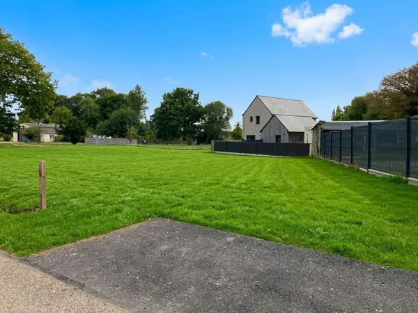 Terrain 375 m²
