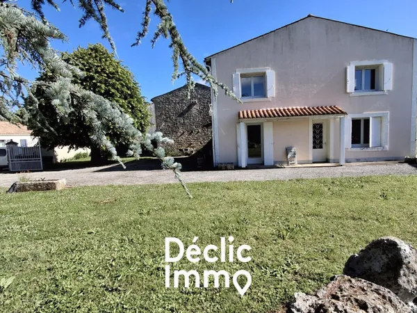 Maison en pierre 5 pièces 120 m²
