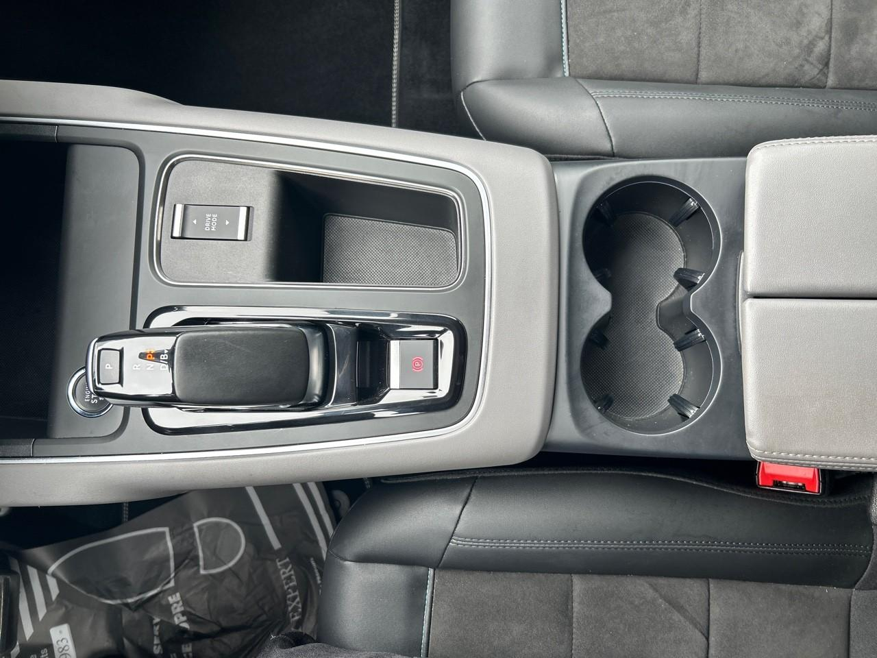 Citroën C5 Aircross hybrid 225ch shine pack e-eat8 — photo 21