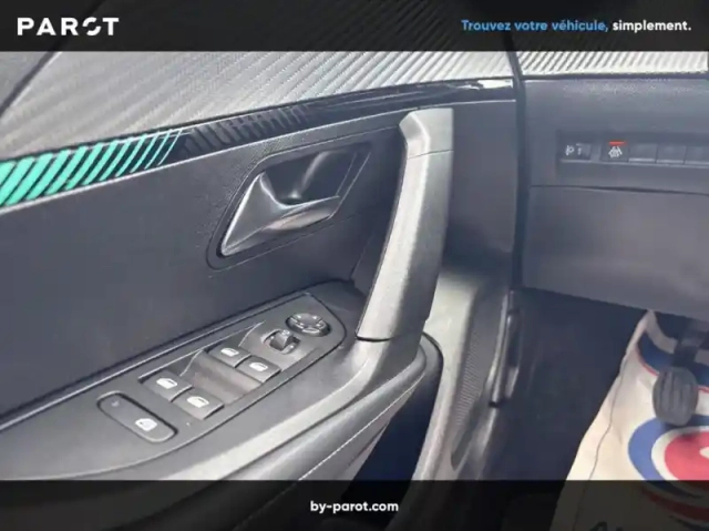 Peugeot 2008 1.2 puretech 100ch s&amp;s allure pack — photo 6