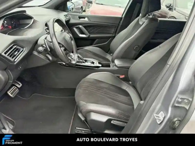 Peugeot 308 1.2 puretech 130ch s&amp;s gt pack — photo 11