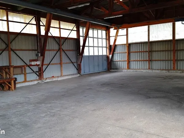 Local professionnel 170m2
