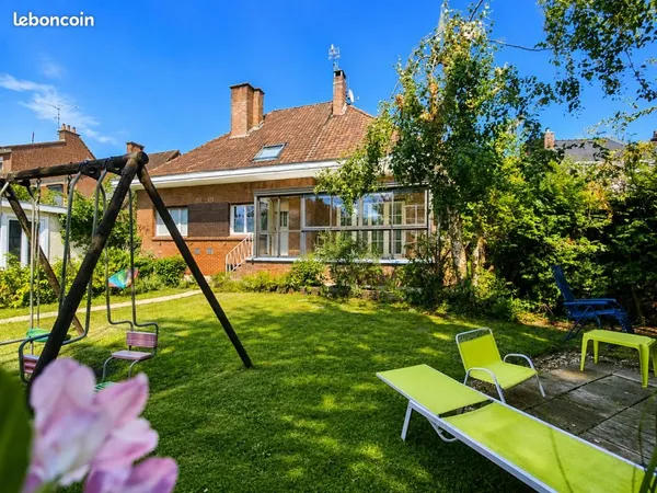 Maison 5 pièces 180 m²