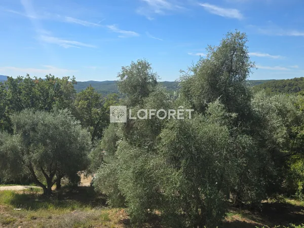 Terrain 5027 m²