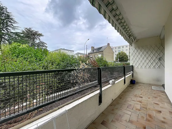 NANTES LONGCHAMP AU CALME T3 BALCON PARKING CAVE