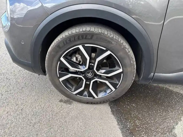 Citroën C4 e- 136 ch automatique — photo 13