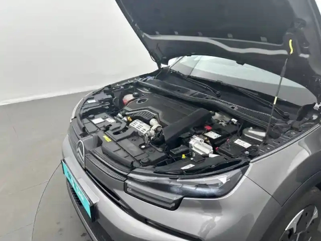 Citroën C4 hybride 136 e-dcs6 — photo 36