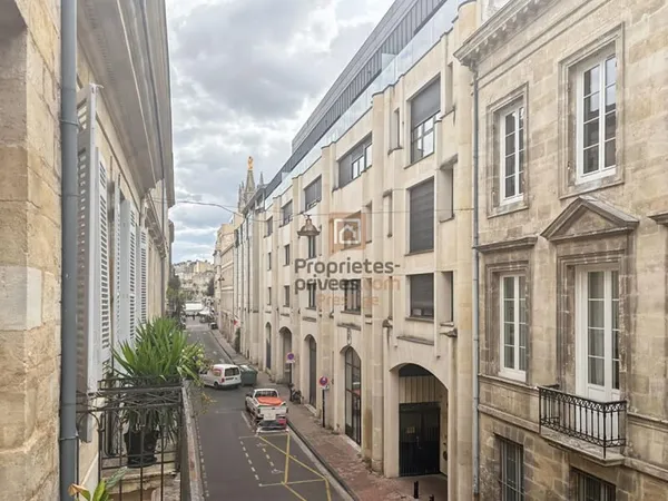 Bordeaux Pey-Berland Bel appartement de deux pièces Balcon de 5m2 et Climatisation