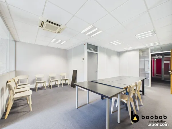 Bureaux 194 m² Saint-Baldoph