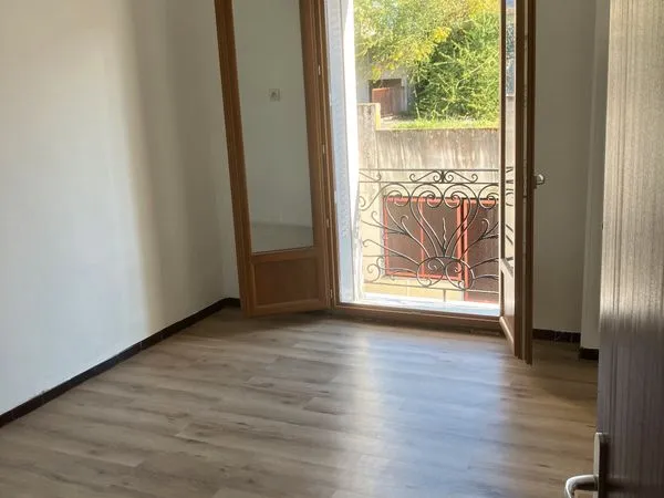 Appartement T2 non meublé La Tronche Grand Sablon