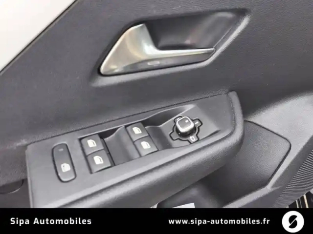 Opel Astra 1.2 turbo 110 ch bvm6 — photo 23