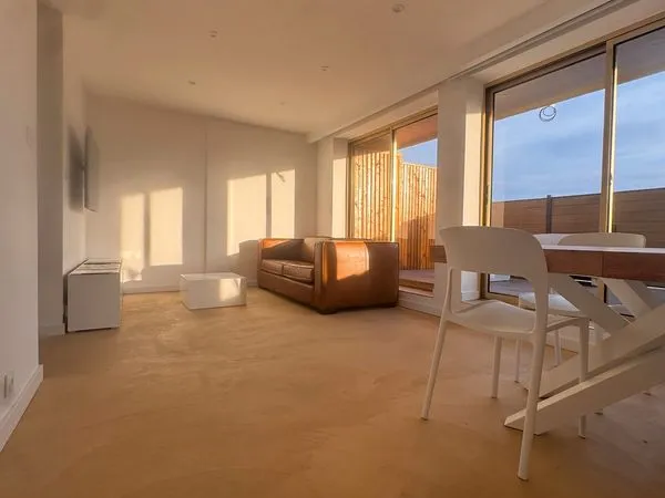 Meublé haut de gamme - Vue mer, terrasse, parking sécurisé - Joliette / Euroméditerranée