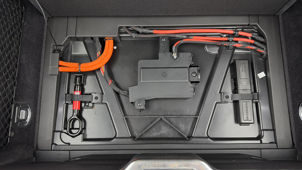 Porsche Panamera 4 V6 2.9L 462 Hybrid — photo 31