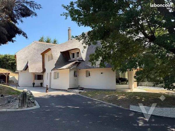 Propriété 8 pièces 250 m²