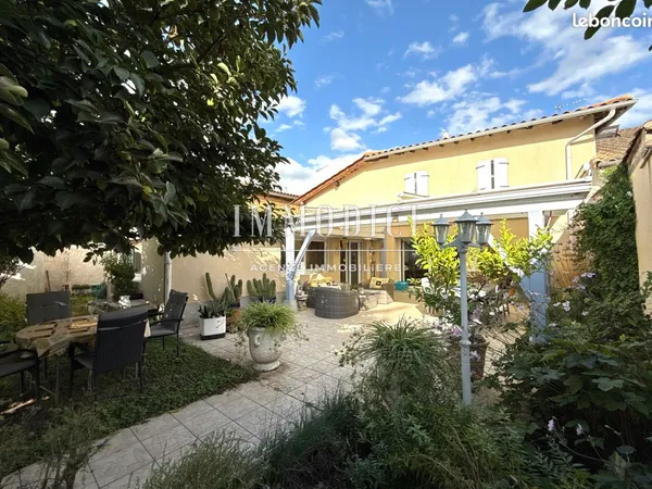 Maison 5 pièces 179 m²