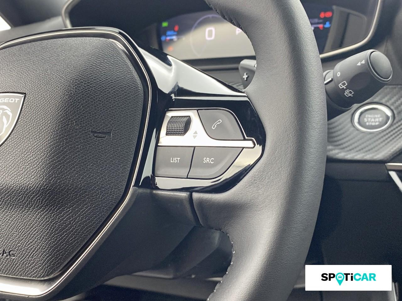 Peugeot 2008 1.2 hybrid 145ch allure e-dcs6 — photo 16