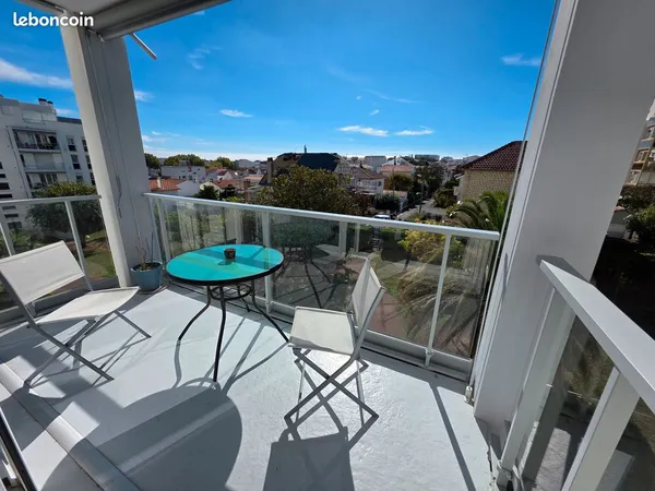 Appartement traversant 106 m² - Royan Centre Marché - Particulier à Particulier