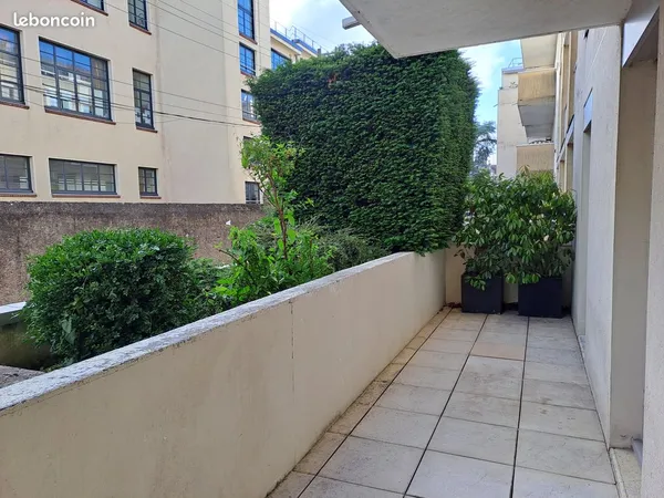 Appartement T3 de 66 m² avec terrasse