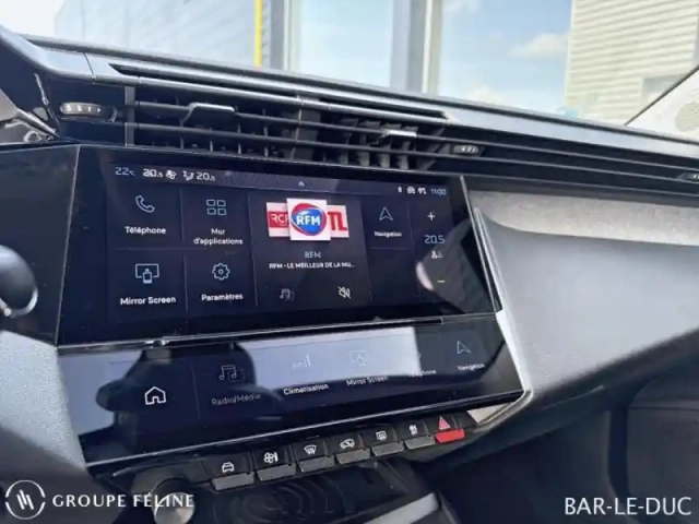 Peugeot 308 1.2 puretech 130ch s&amp;s allure pack — photo 12