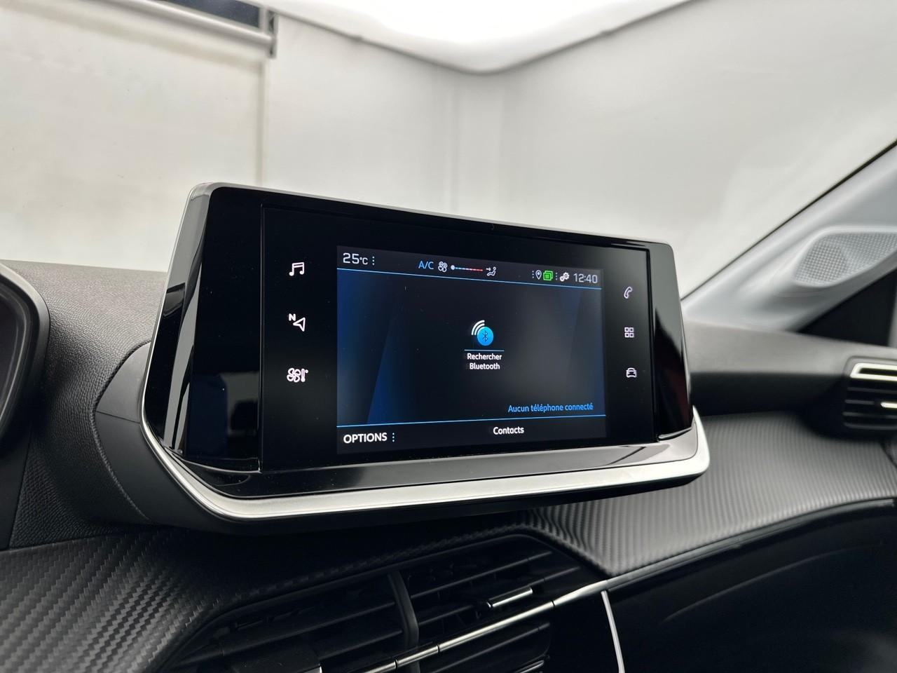 Peugeot 208 puretech 100 s&s bvm6 style — photo 23