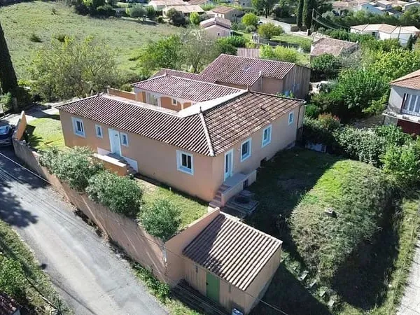 Villa 5 pièces 145 m²