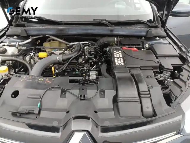 Renault Megane mégane iv berline tce 130 energy edc — photo 30