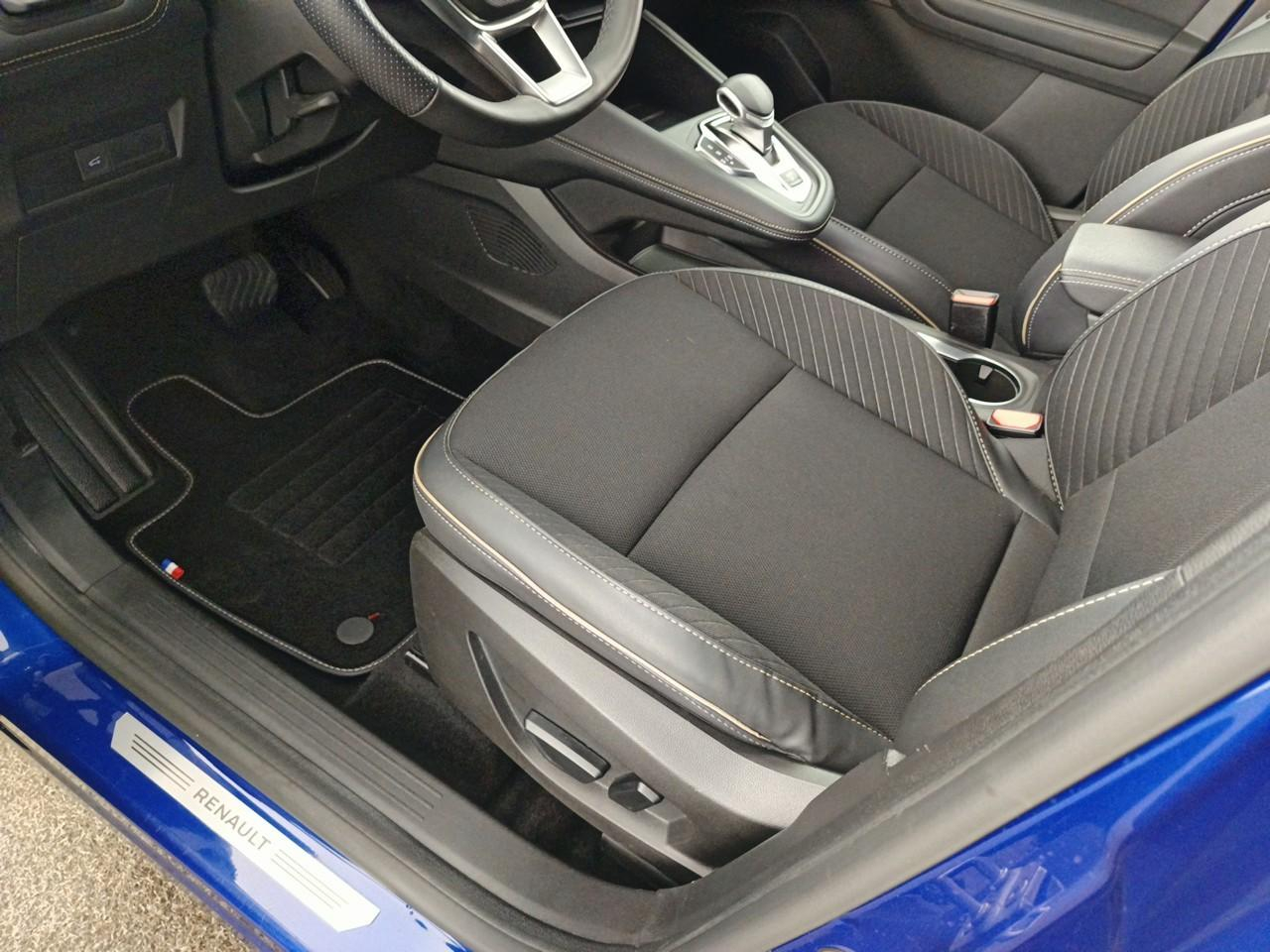 Renault Symbioz e-tech full hybrid 145 iconic — photo 22
