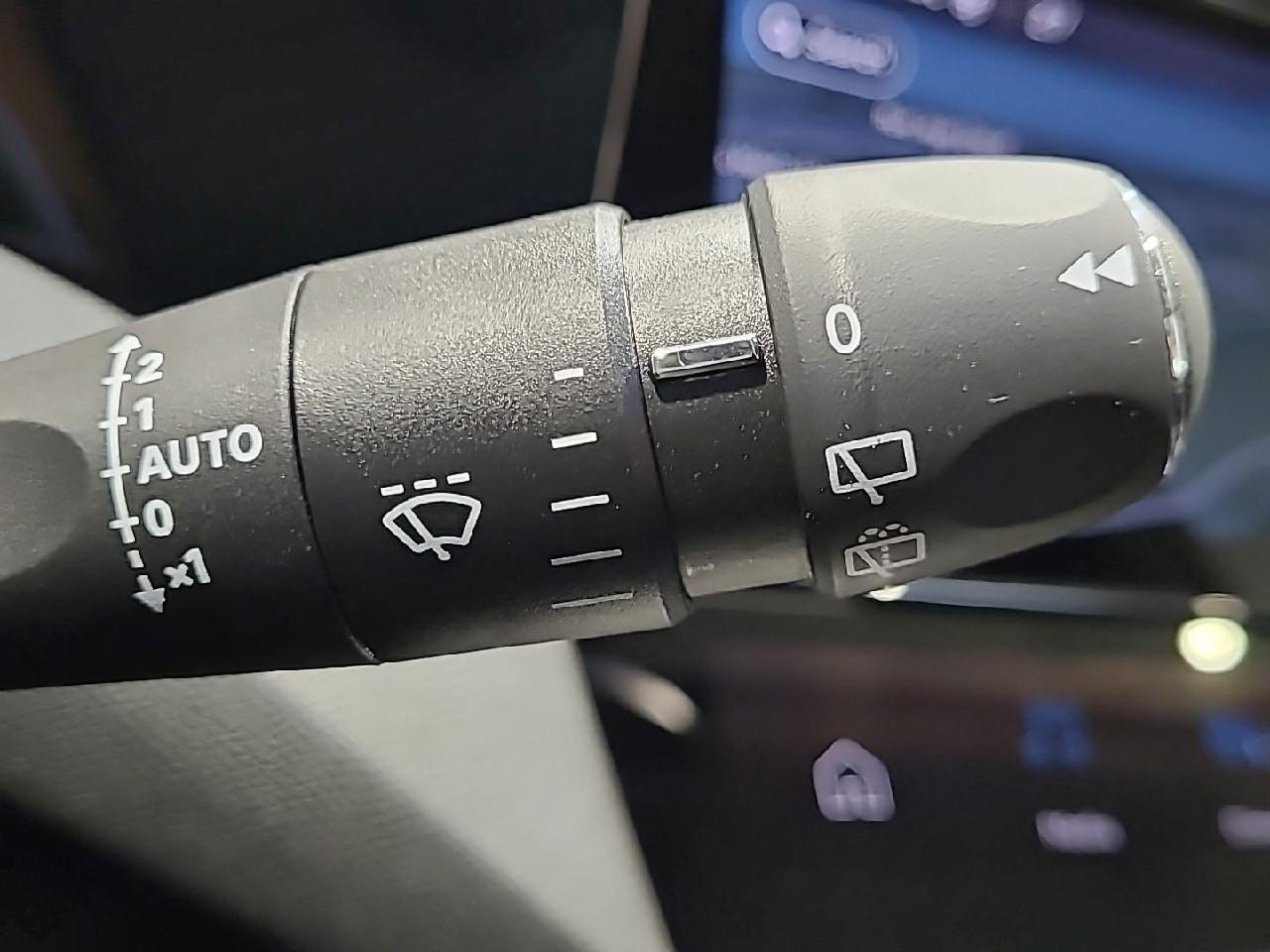 Peugeot 308 sw hybrid 136 e-dcs6 allure — photo 24