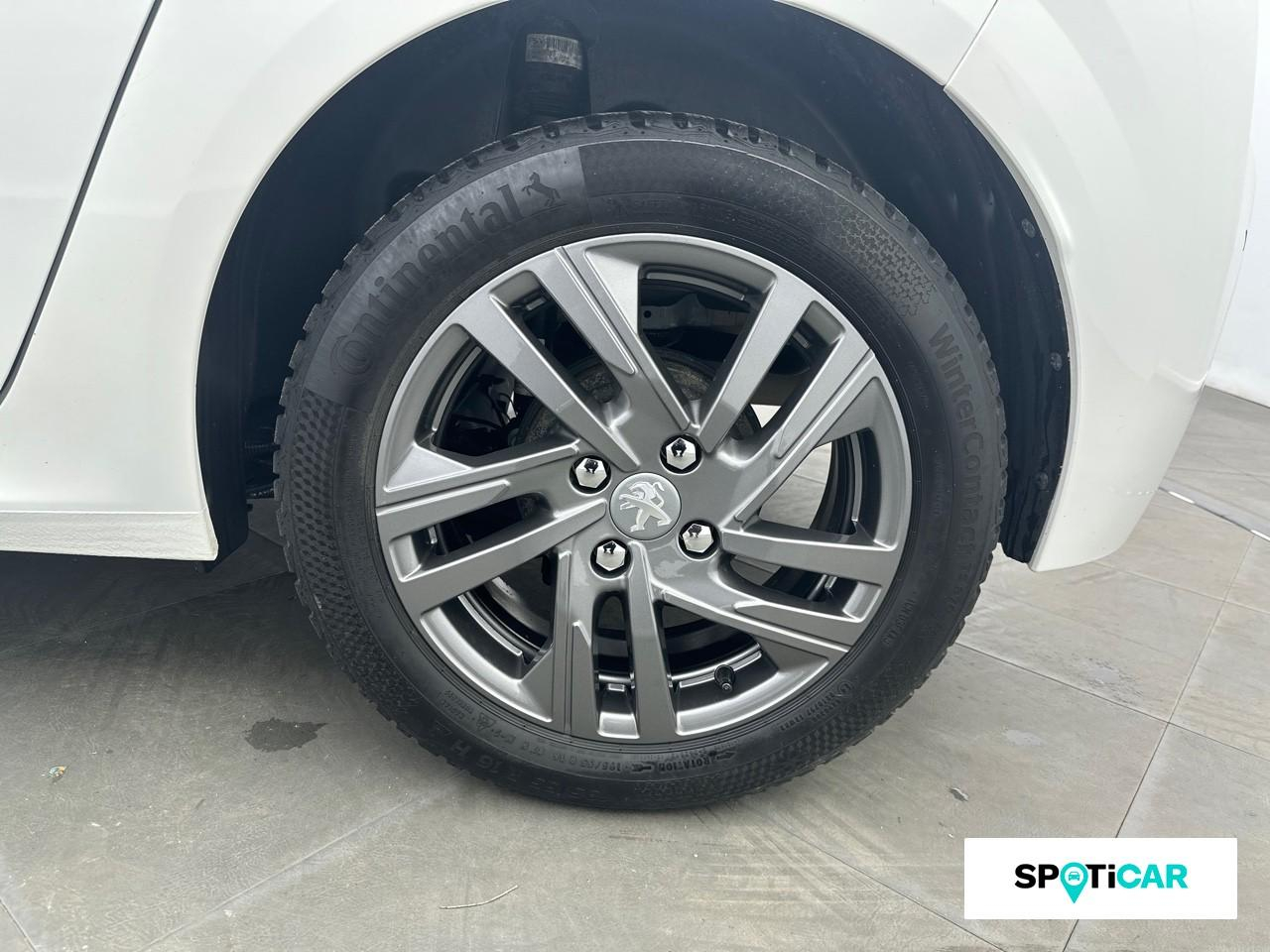 Peugeot 208 1.2 puretech 100ch s&s style 118g — photo 11