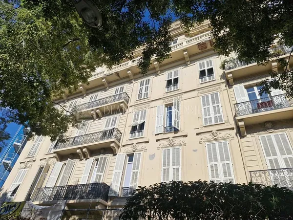 Bureaux 51m2 pour profession libérale