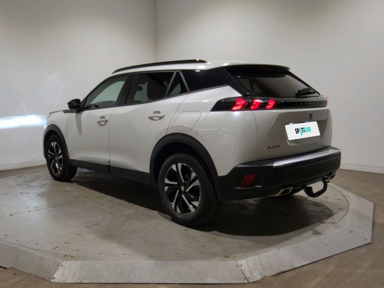 Peugeot 2008 puretech 130 s&s eat8 allure pack — photo 3