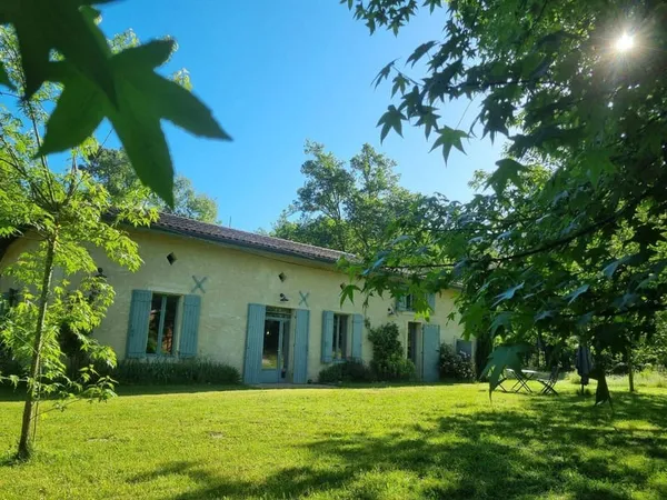 Villa 6 pièces 220 m²