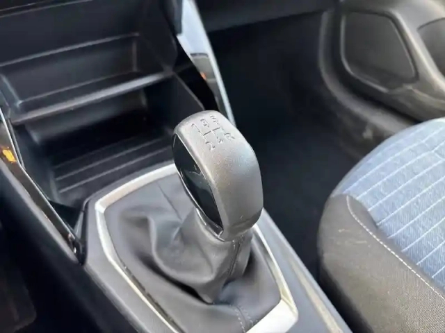 Peugeot 208 puretech 75 s&amp;s bvm5 — photo 14