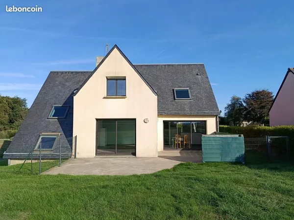Maison meublée de 115 m² - 5 chambres - Grand jardin