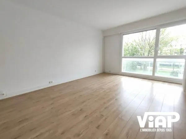 Bureaux 3 pièces 57 m²