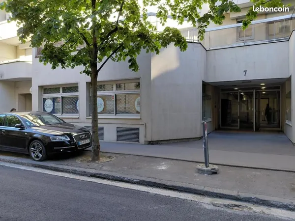 Local commercial 146 m²